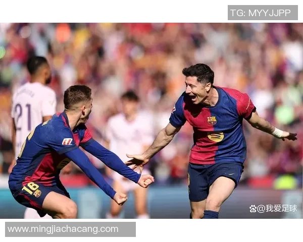 各国足球明星名字与精彩瞬间的完美结合展示